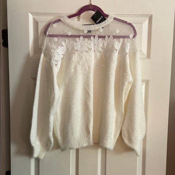Forever 21 Sweaters - Forever 21 White Floral Lace Sweater